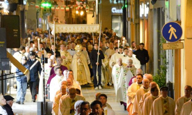 Solennità del Corpus Domini: messa con il Vescovo e processione