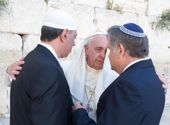 Domenica 8 giugno: con il Papa in preghiera per la pace