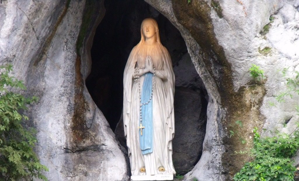 160° anniversario apparizioni di Lourdes: “Maria in cammino”