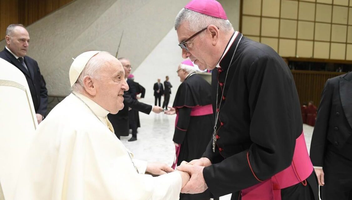 PAPA FRANCESCO: IL MESSAGGIO DEL VESCOVO ADRIANO