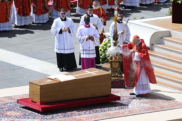 MONS. CEVOLOTTO AI FUNERALI DI PAPA FRANCESCO