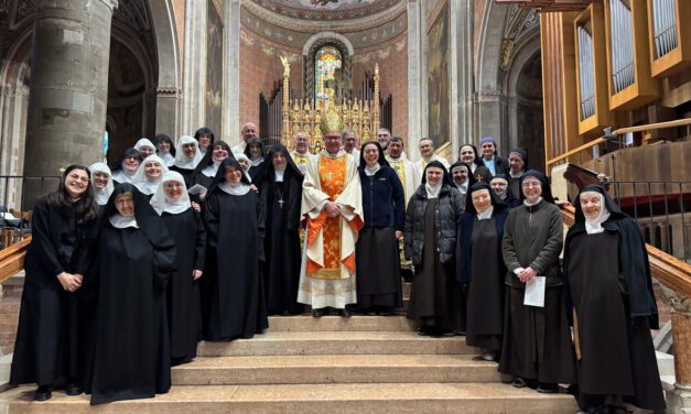 VITA CONSACRATA: CELEBRAZIONE CON IL VESCOVO